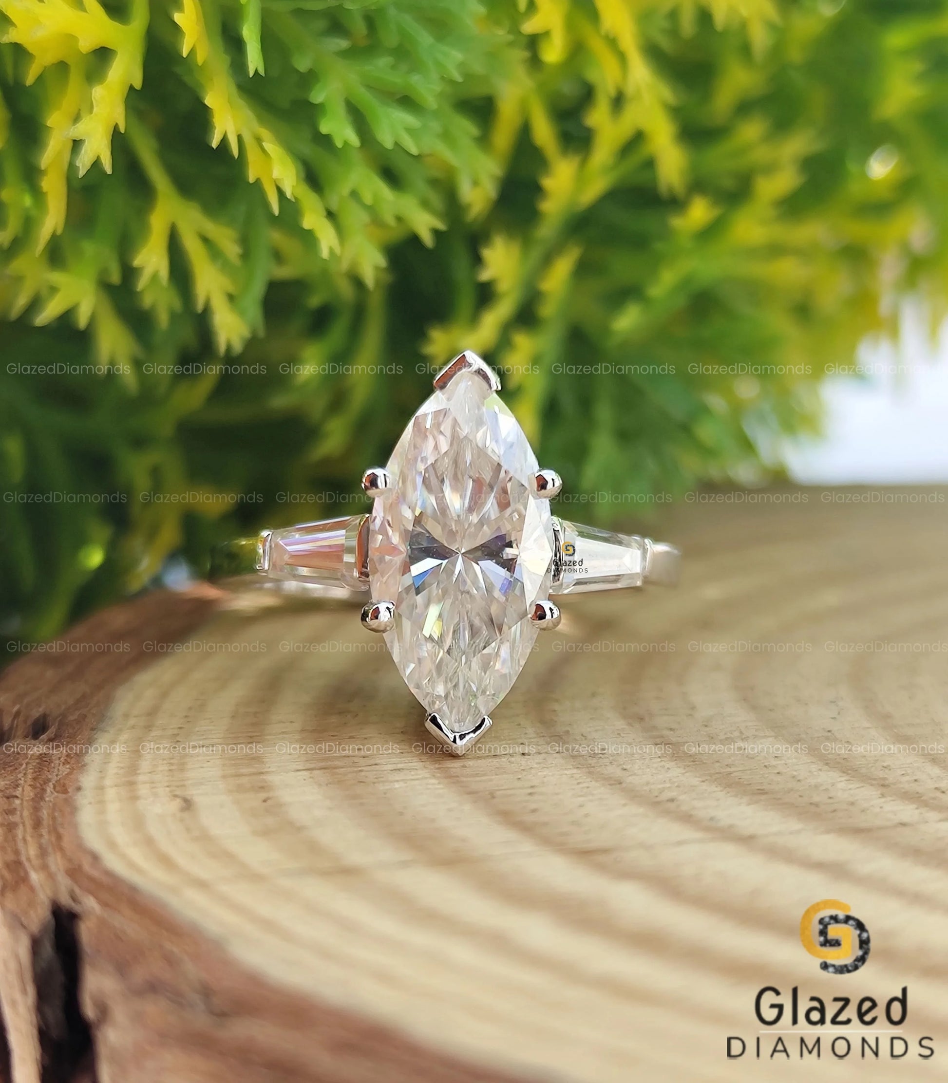 14K Gold Vintage Diamond Wedding Ring