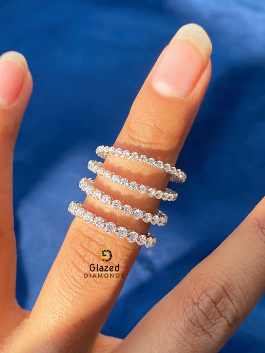 2MM Round Moissanite Bubble Band