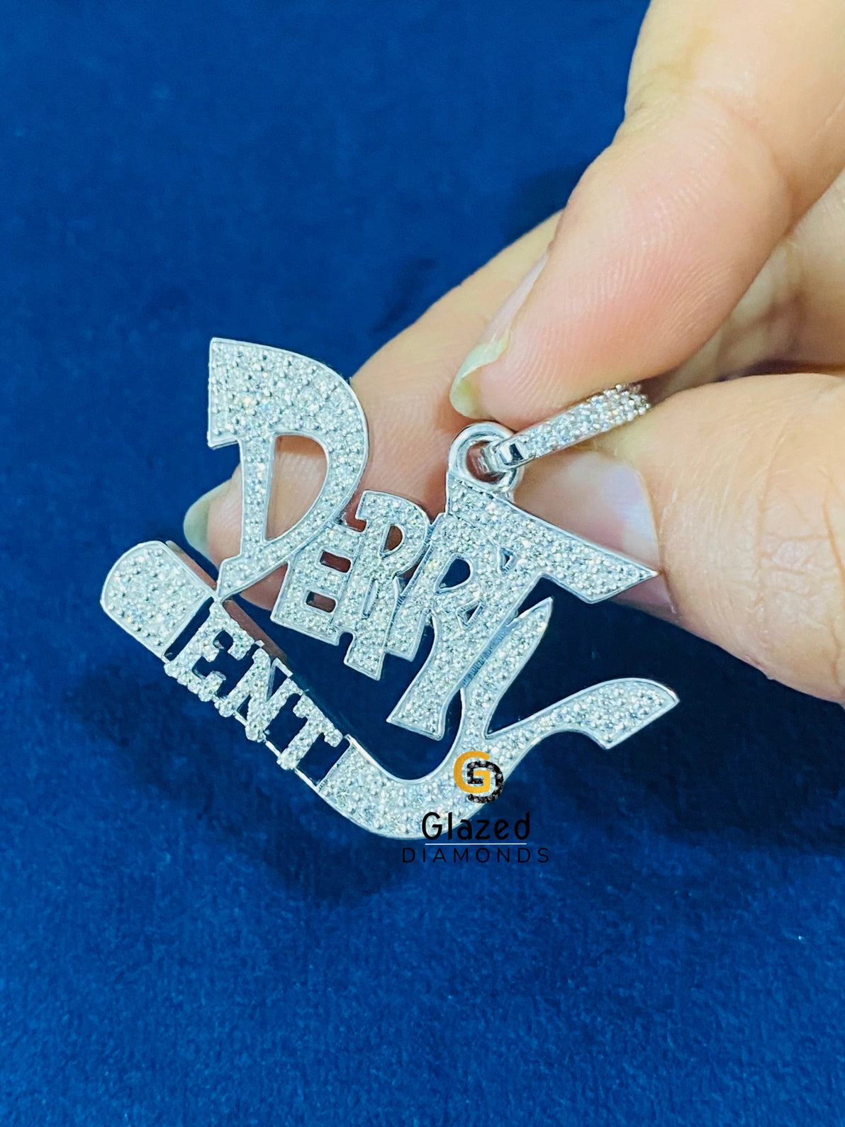 925 Silver D Colorless Round Moissanite Diamond Studded Pendant