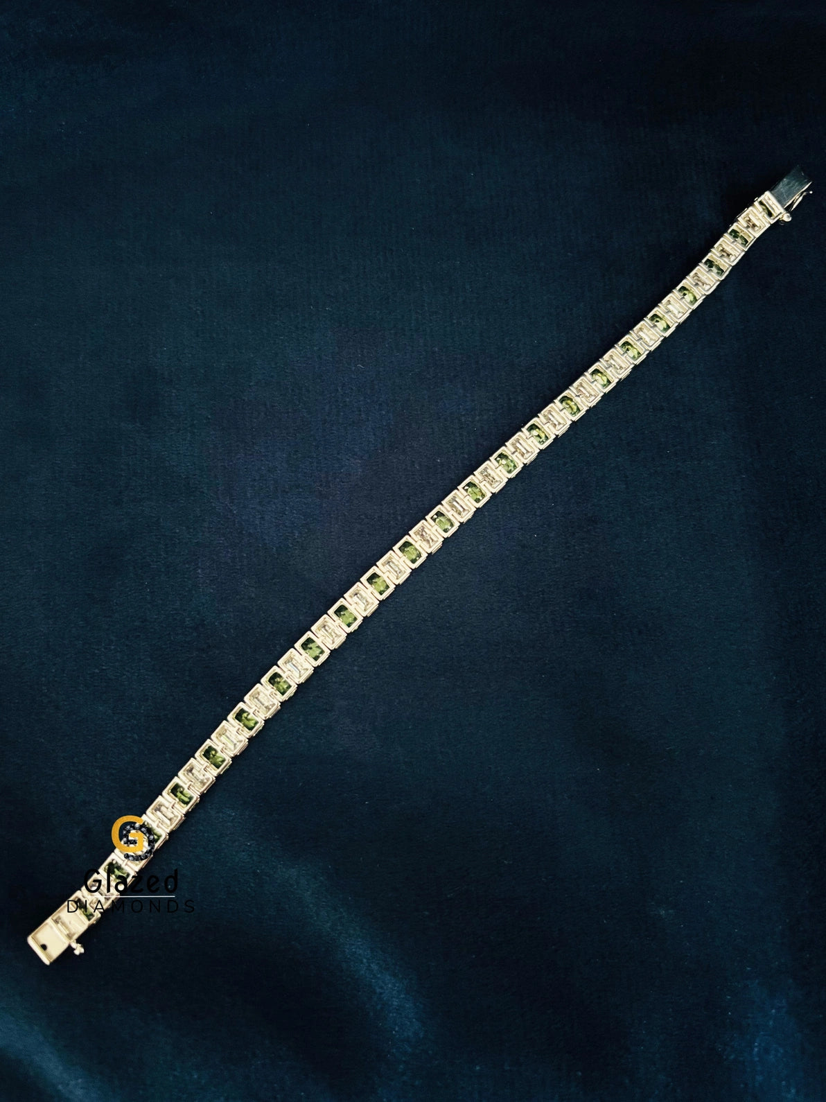 925 Silver Radiant_Emerald Moissanite Diamond Studded Bracelet