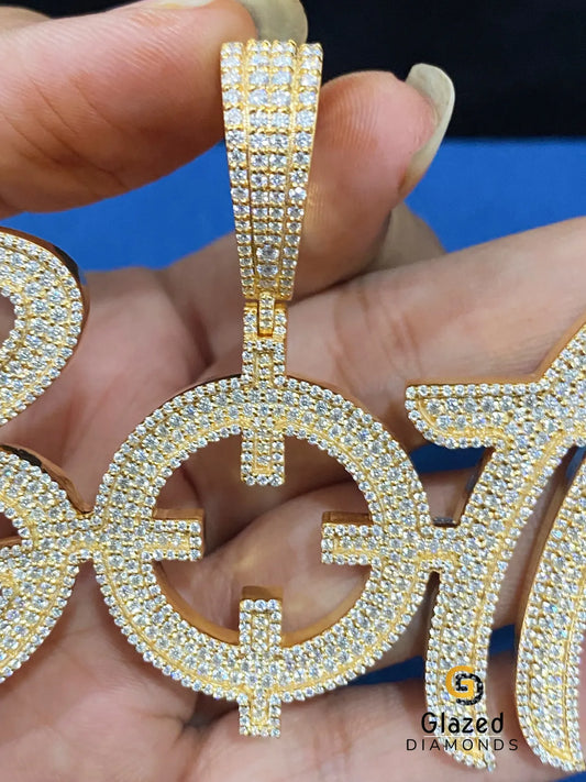 Bust Down Round VVS Moissanite Diamond Studded Pendant