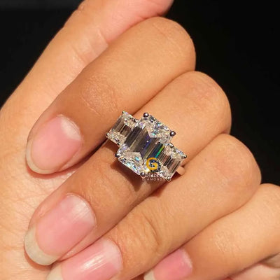 Emerald Cut Moissanite RIng For Wedding