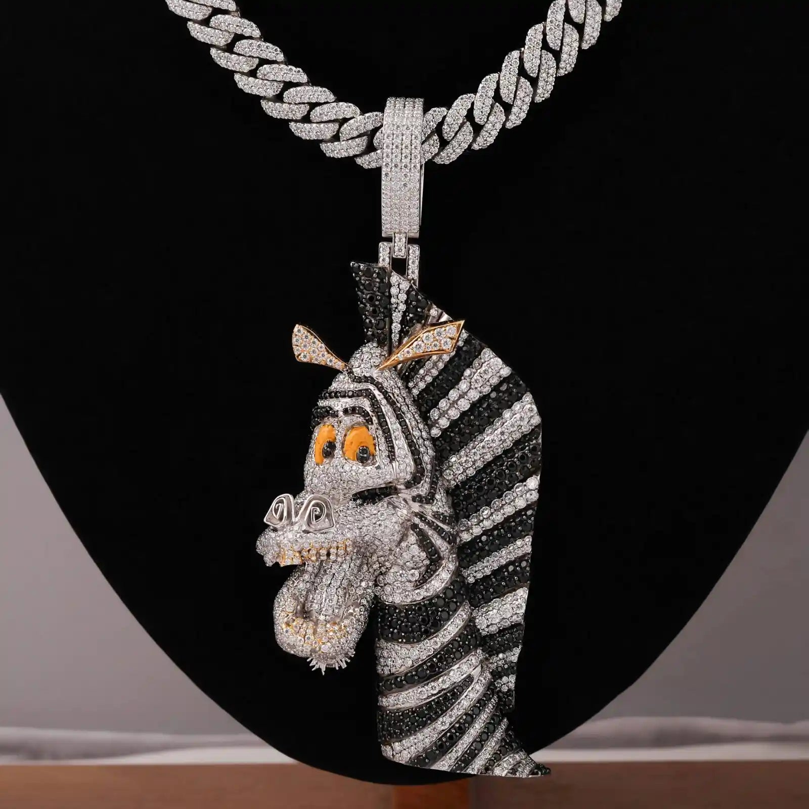 Hip Hop Custom_Zebra_Moissanite_pendant