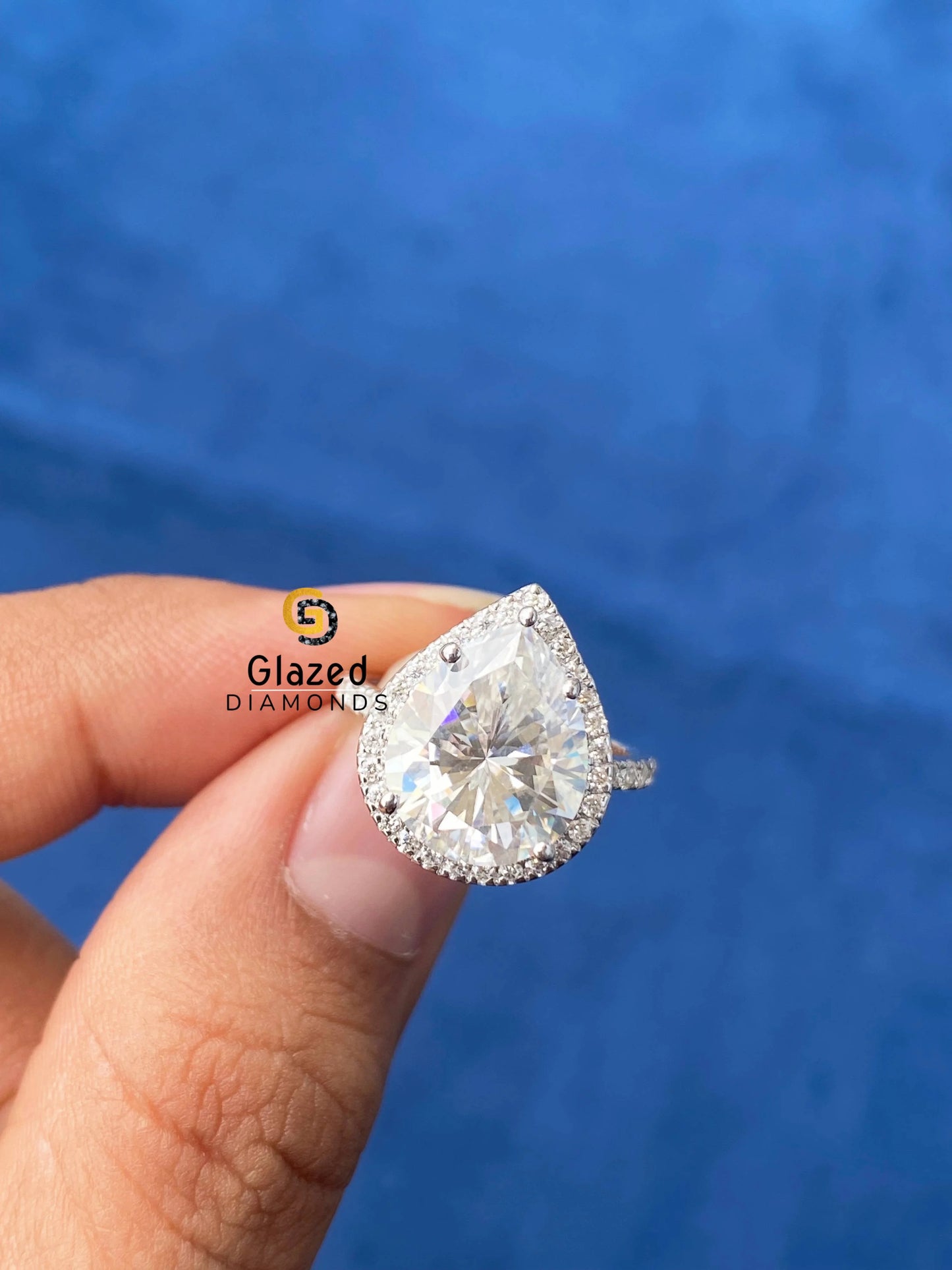 Pear Moissanite Halo Wedding Ring