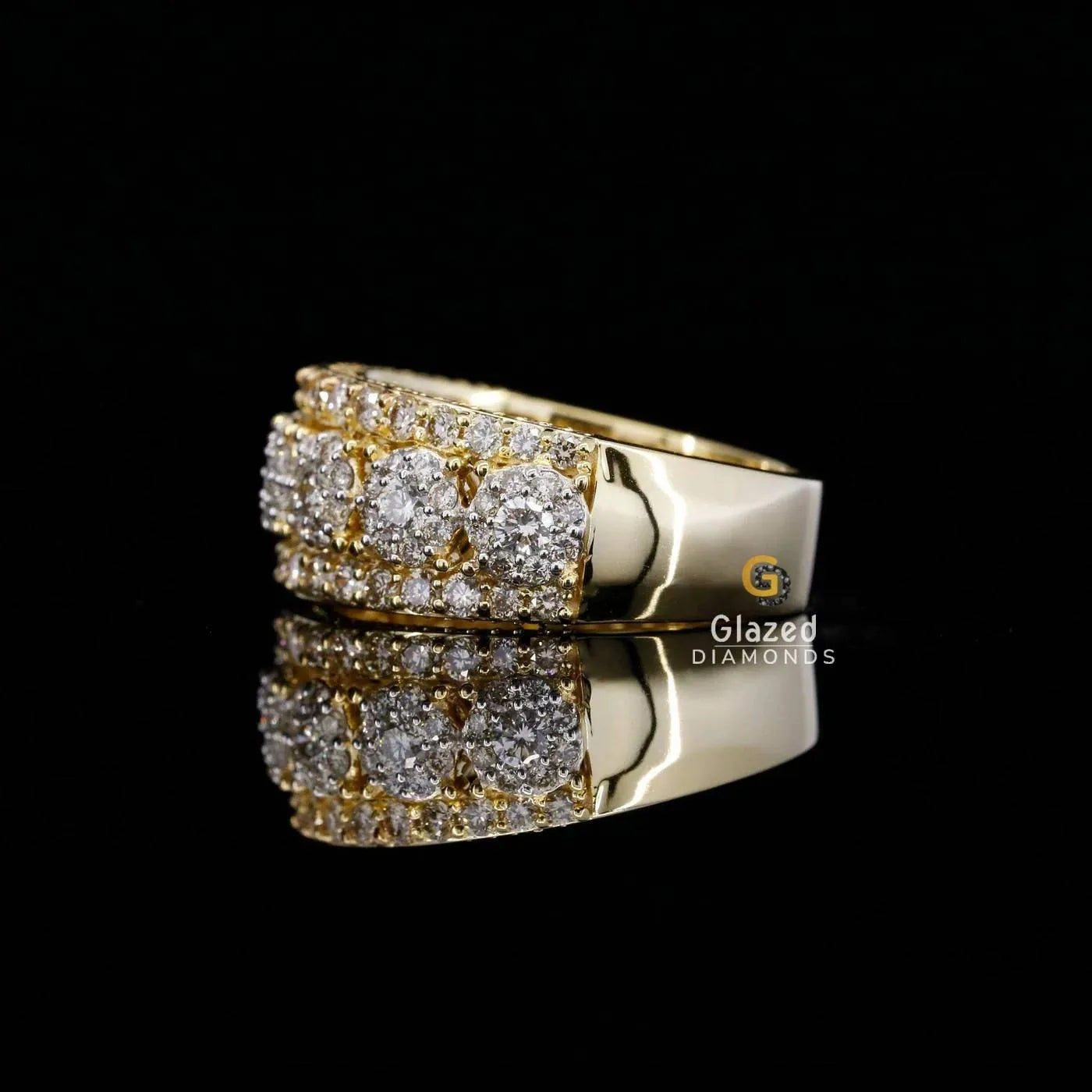 Round Cut Moissanite Ring