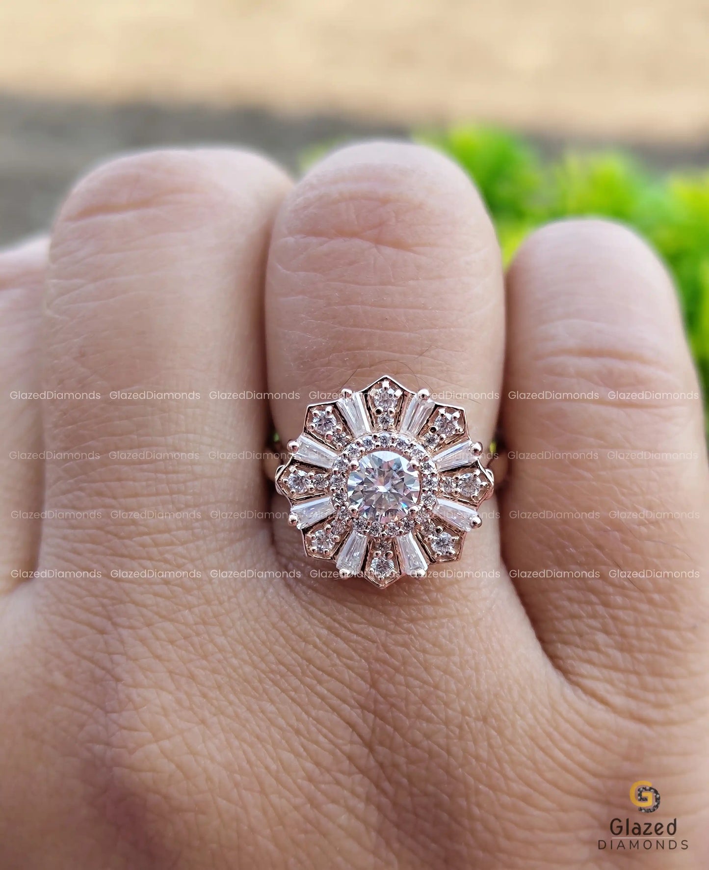 Round _Moissanite_ Engagement_Ring_for_Women