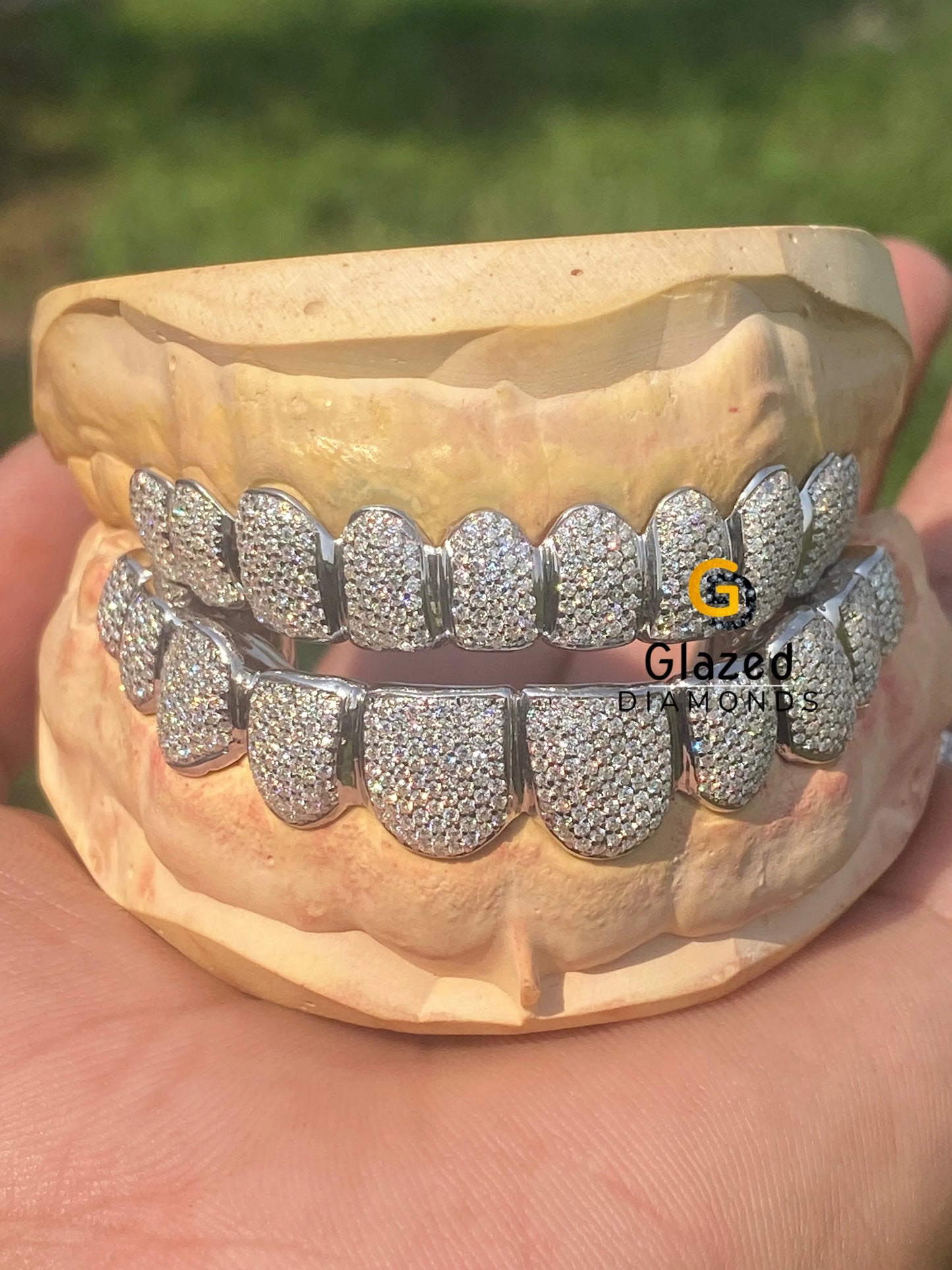 VVS Diamond Teeth min