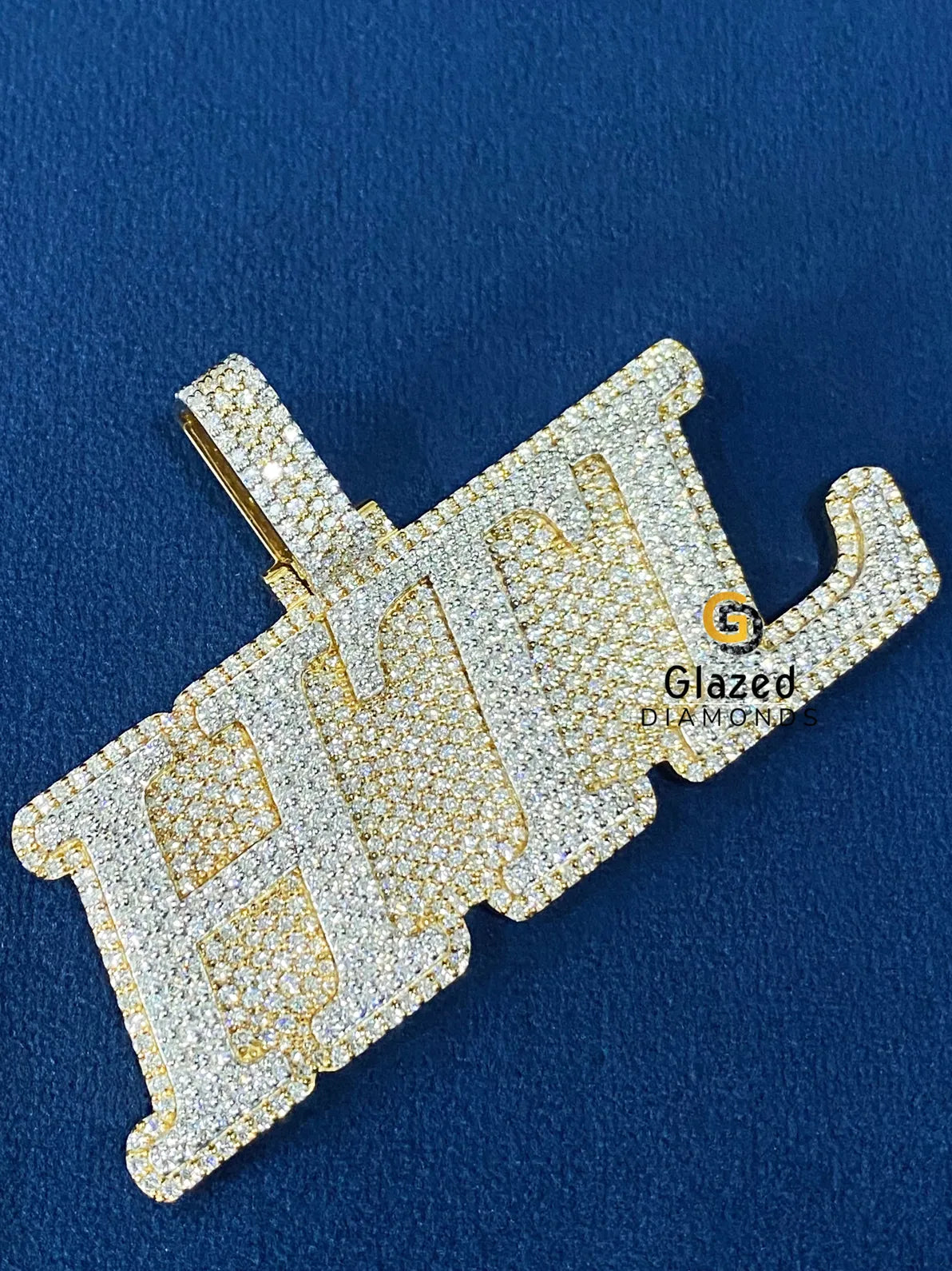 VVS Round Moissanite Diamond Studded Pendant