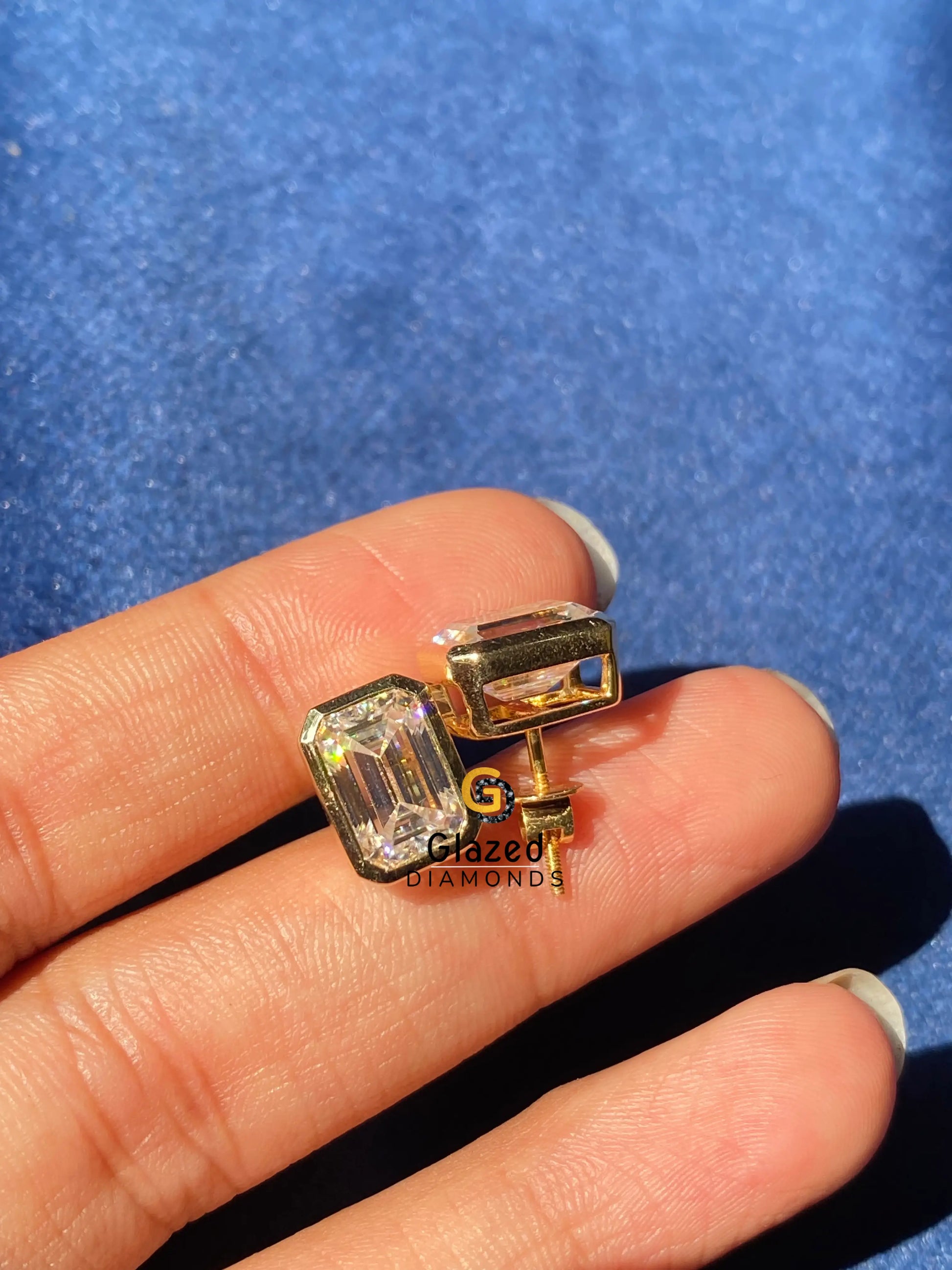 18K Yellow Gold Push Back Earrings