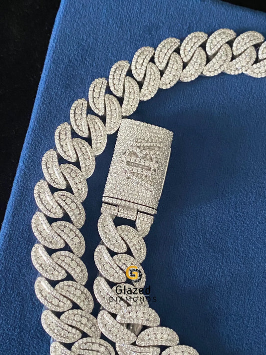 18MM Bust Down Cuban Link Round VVS Moissanite Chain