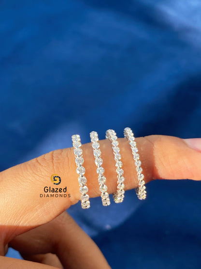 2.4 MM Round Moissanite Bubble Band