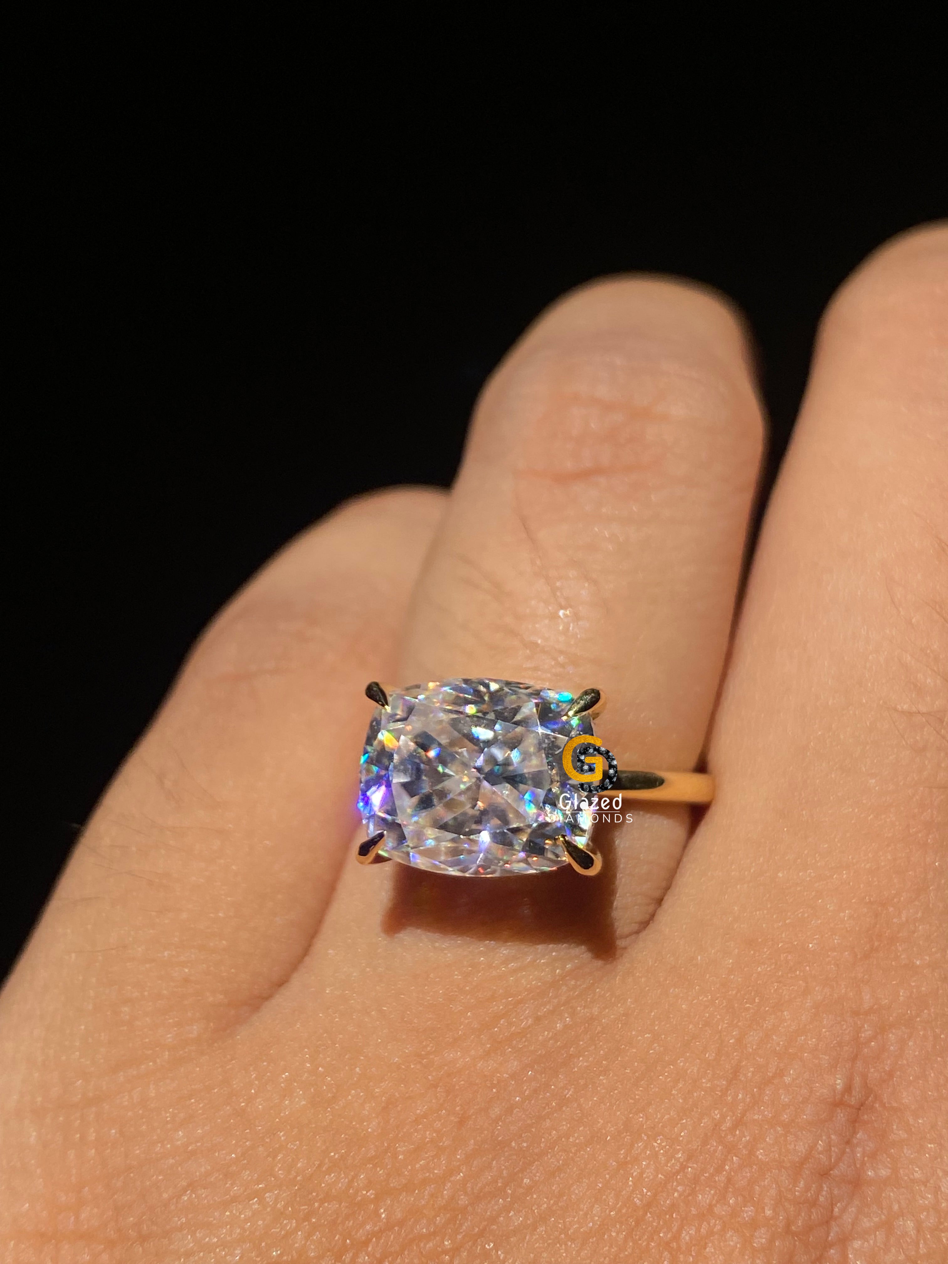 5 CT Emerald Cut Three Stone Moissanite Side Emerald Women Engagement Ring (Copy)