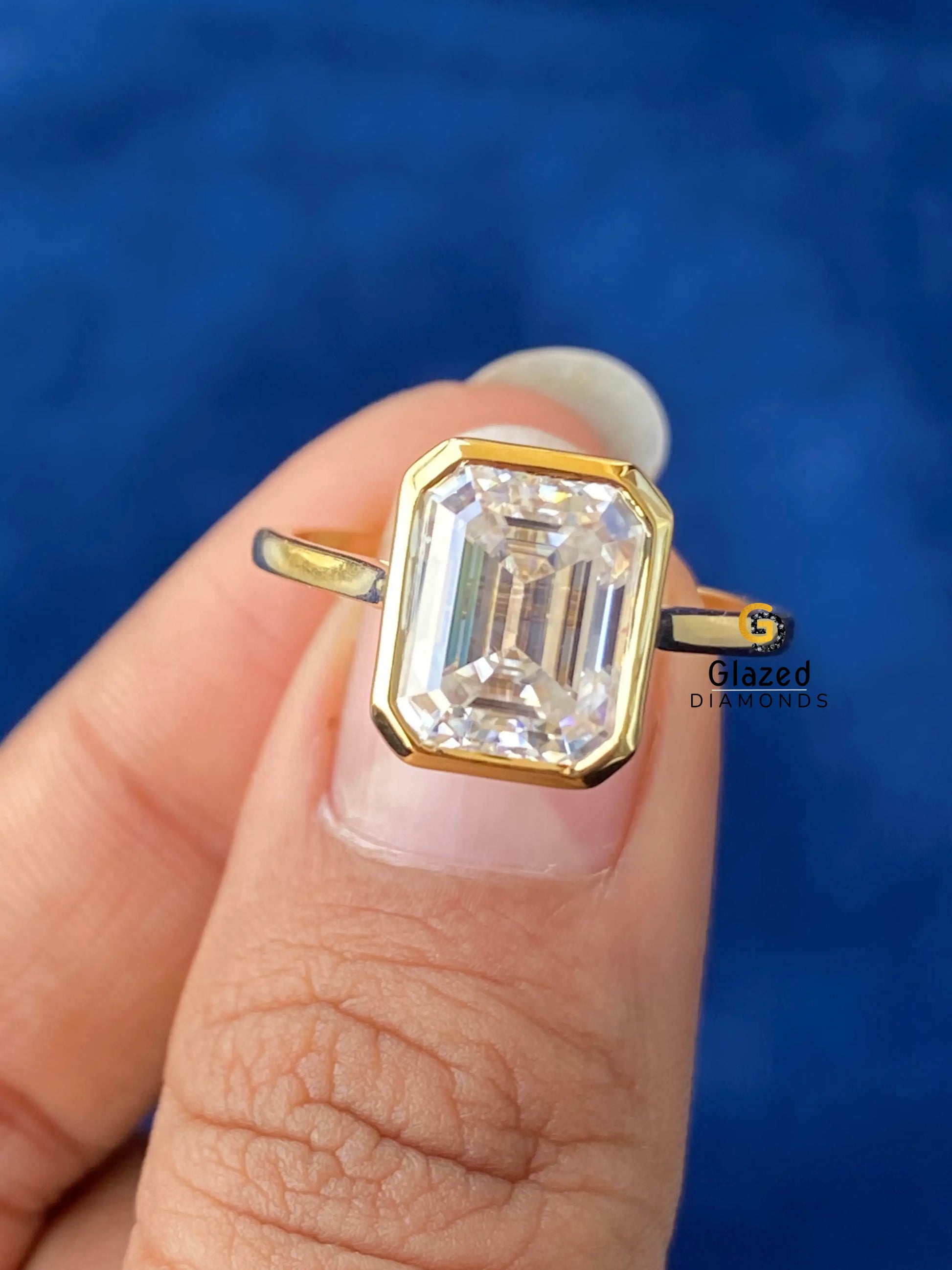3CT Emerald Bezel Set Moissanite Solitaire Bezel Set Ring For Women