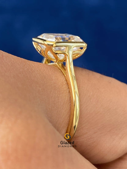 3CT Emerald Solitaire Moissanite Tulip Set Bezel Set Ring