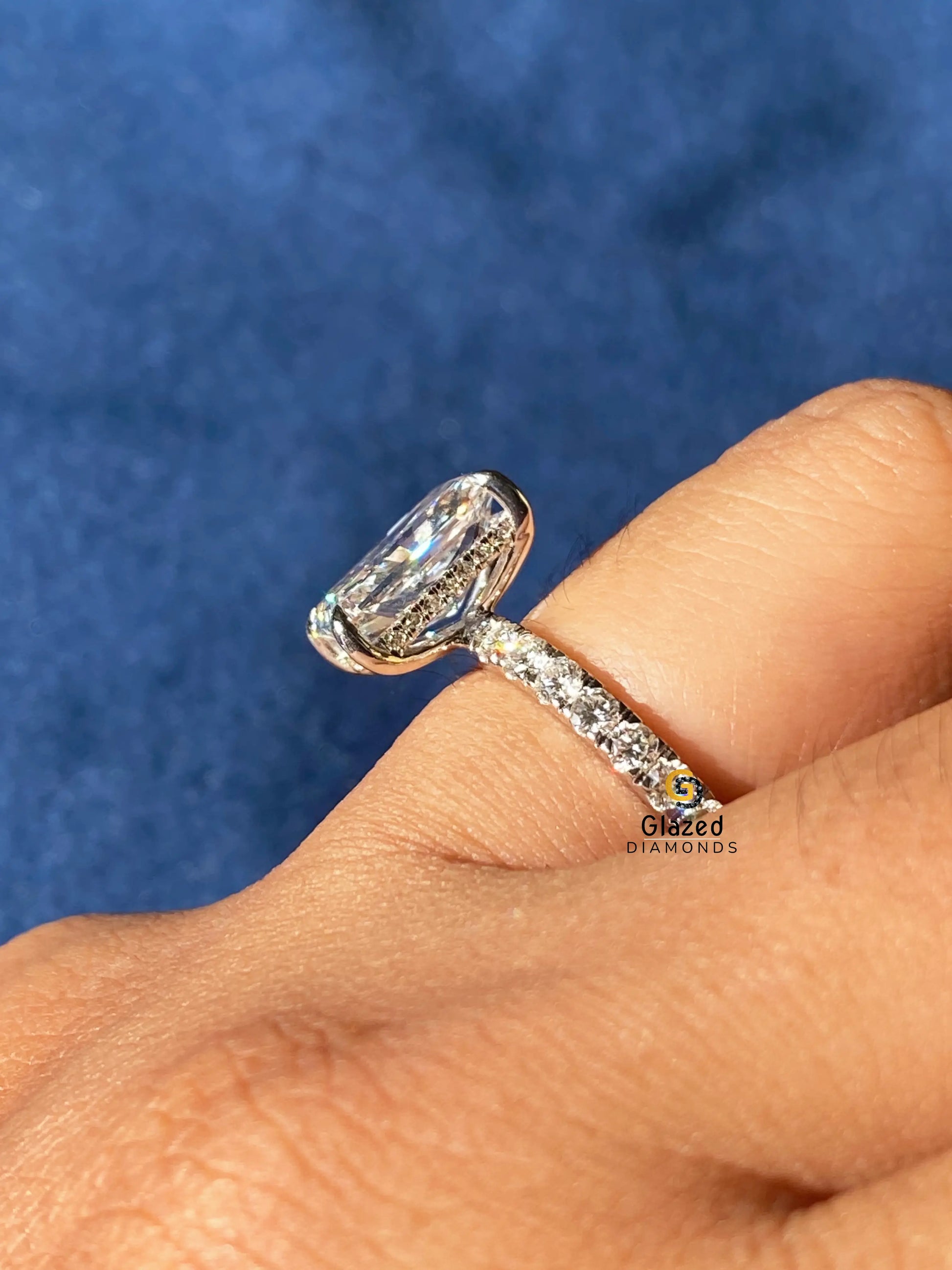 3CT Radiant Cut Moissanite Wedding Ring For Her
