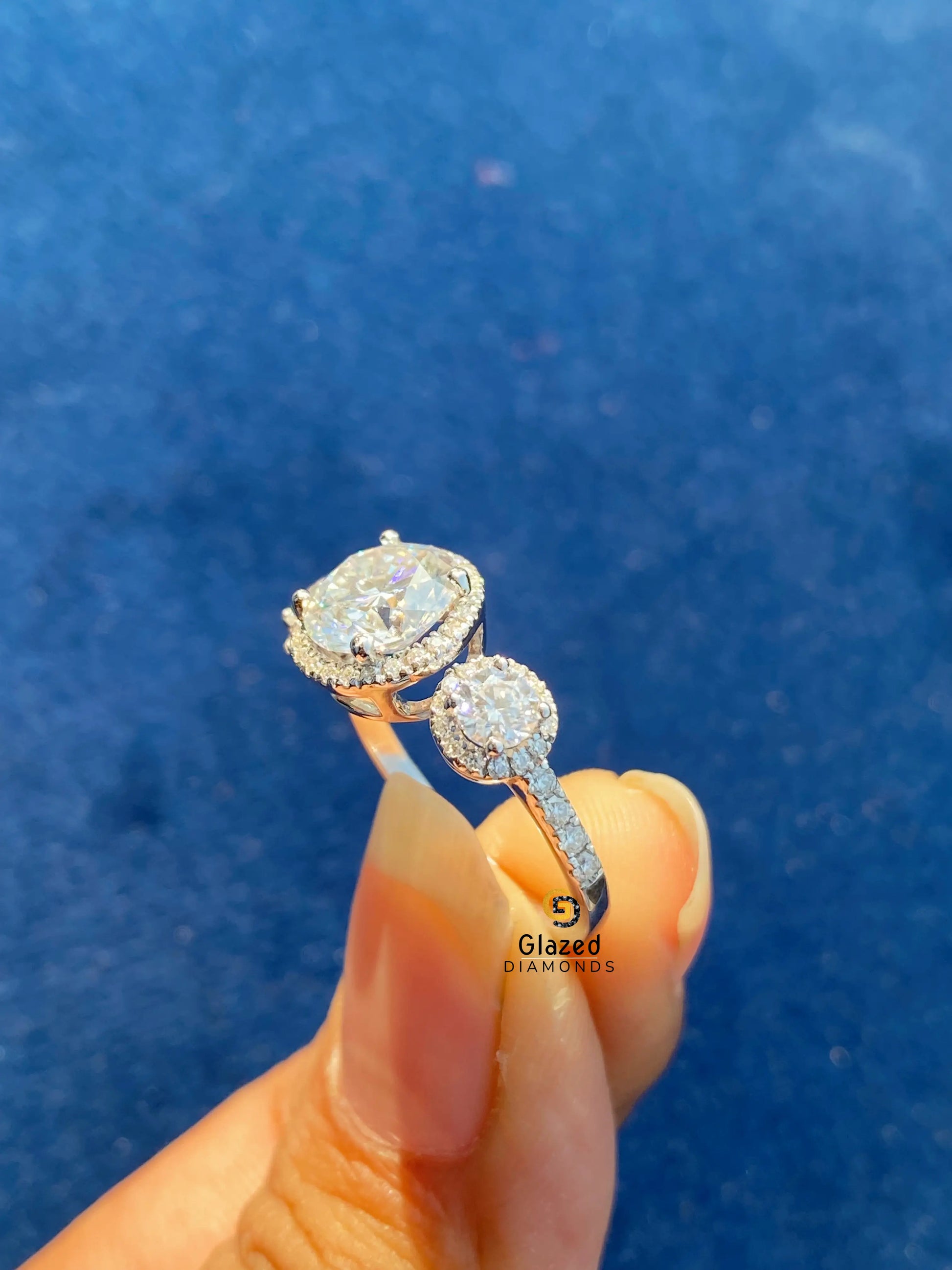 3CT Round Cut Moissanite Three Stone Ring For Her
