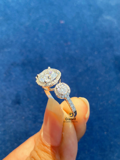 3CT Round Cut Moissanite Three Stone Ring For Her