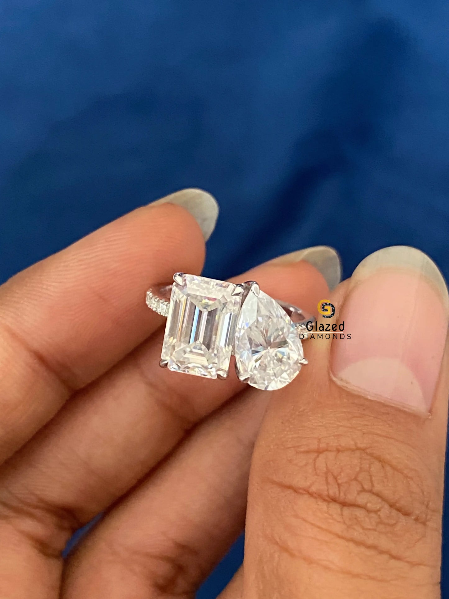 4.08 CT Emerald And Pear Cut Moissanite Toi Et Moi Wedding Ring