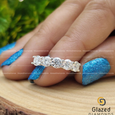 4.5 MM Round Cut Moissanite Engagement Ring