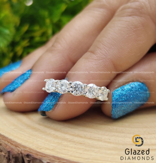 4.5 MM Round Cut Moissanite Engagement Ring