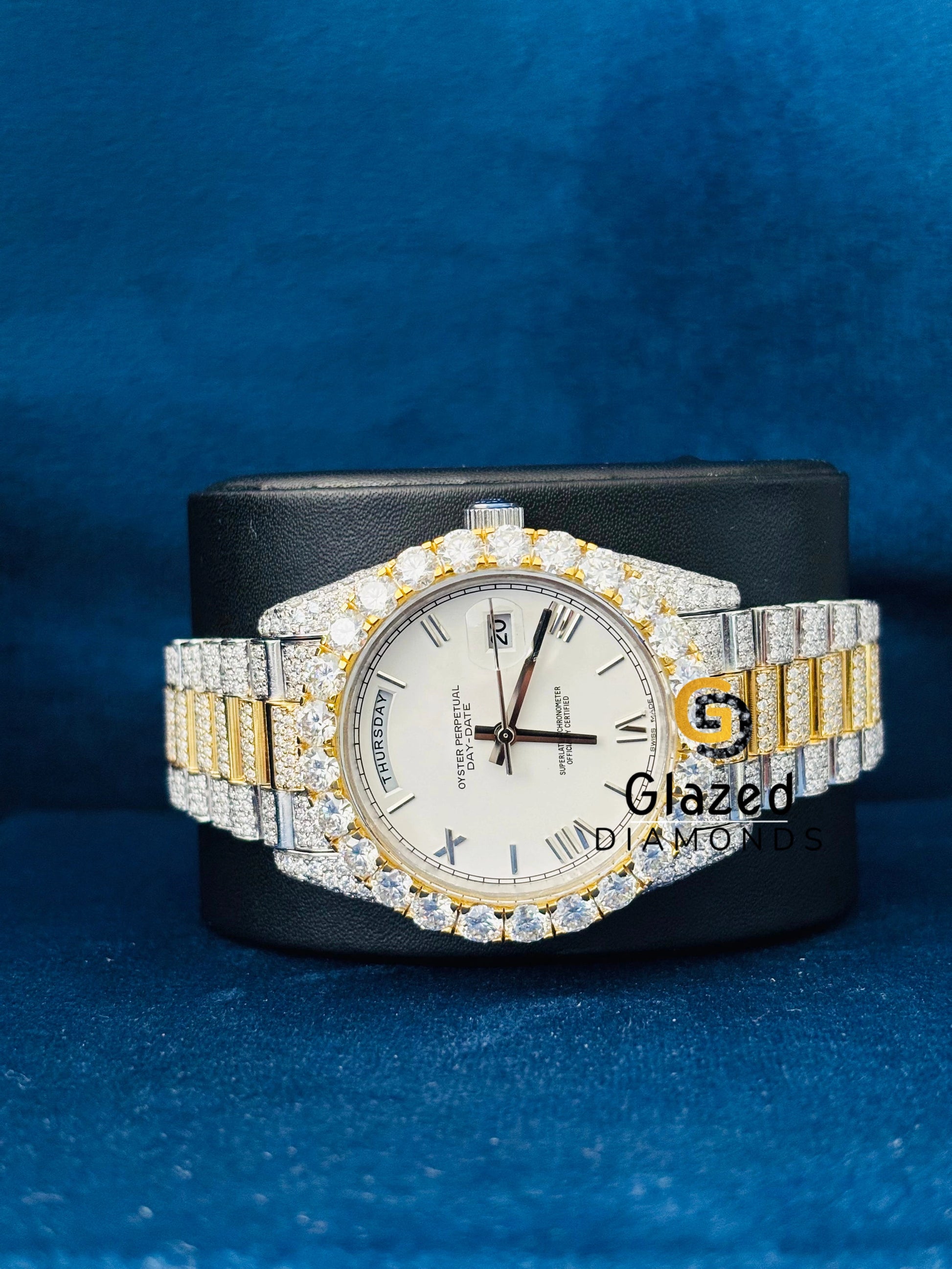 41MM Two Tone White Dial Roman Number Iced Out Moissanite Watch