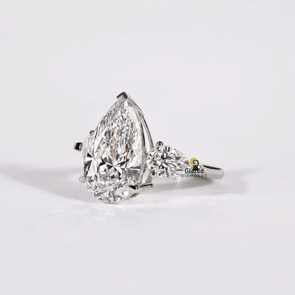 5CT Lab Grown Pear Wedding Ring For Women