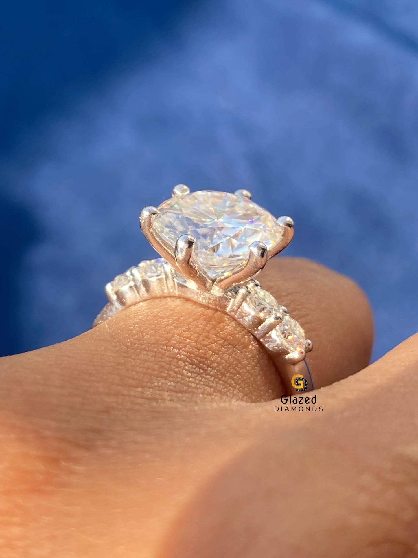 5 Stone Round Moissanite Wedding Ring