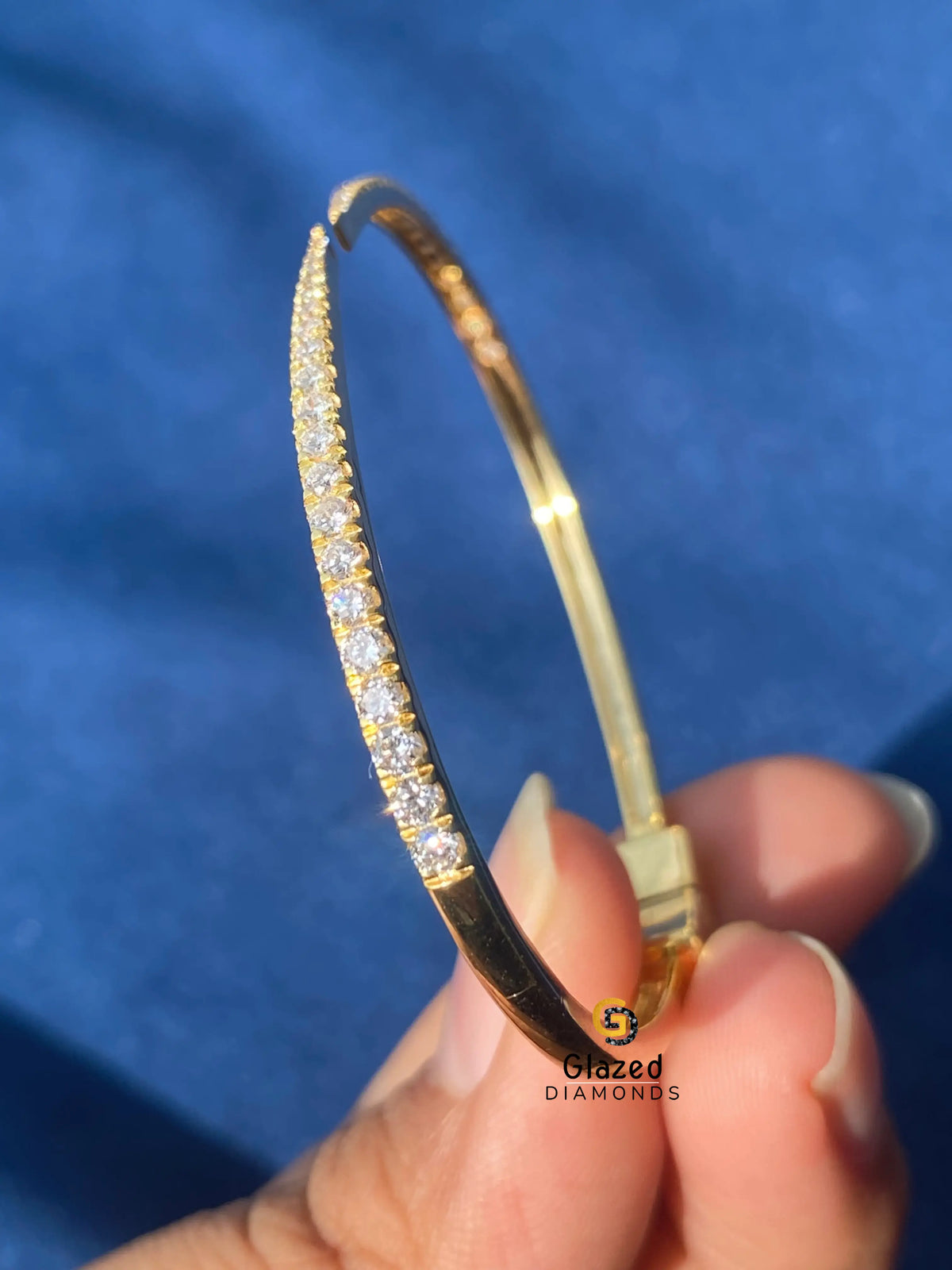 Round Open Claw Minimalist Moissanite Wrap Bangle Bracelet