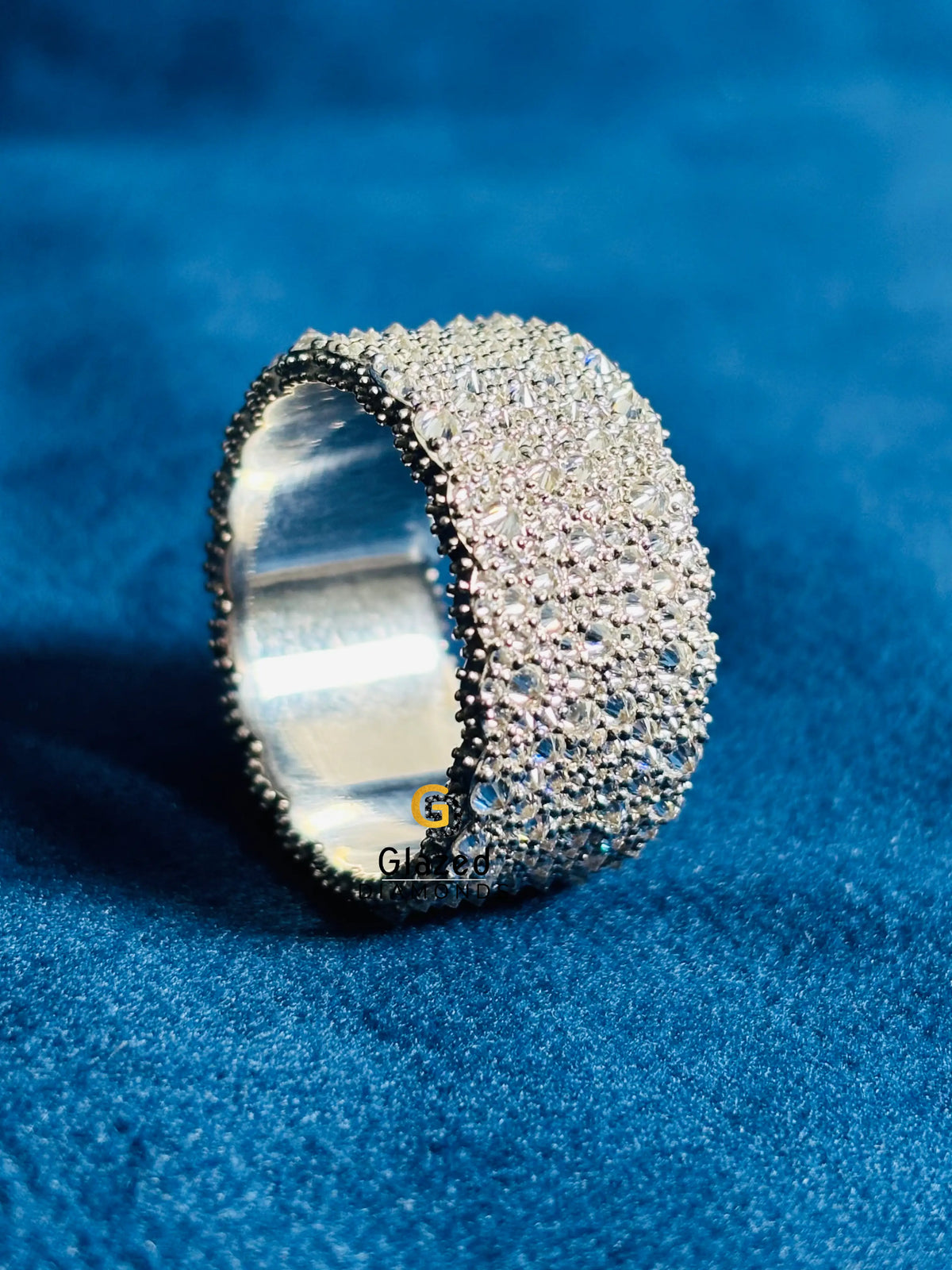 Upside Down Setting Round Cut Moissanite Reverse Band