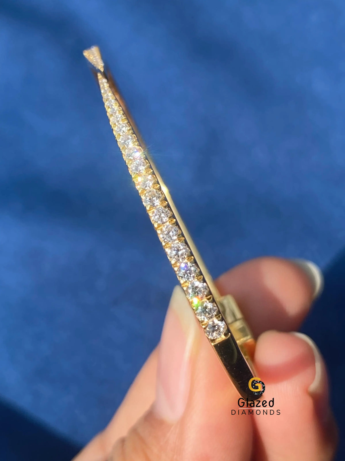 Round Open Claw Minimalist Moissanite Wrap Bangle Bracelet