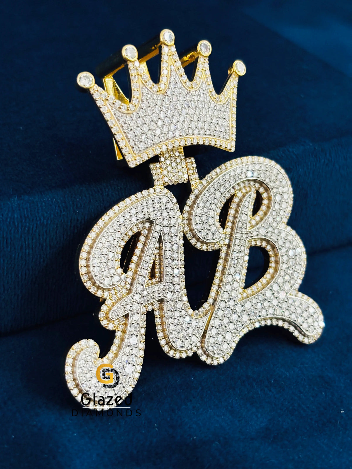 925 Silver Custom Moissanite Iced Out Crown Pendant For Men
