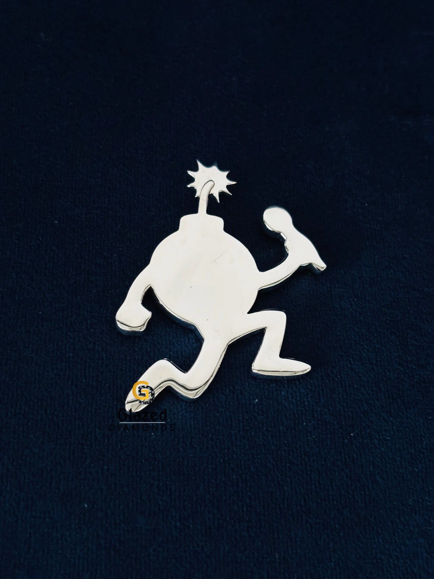925 Silver Plain Cartoon Bomb Pendant For Men