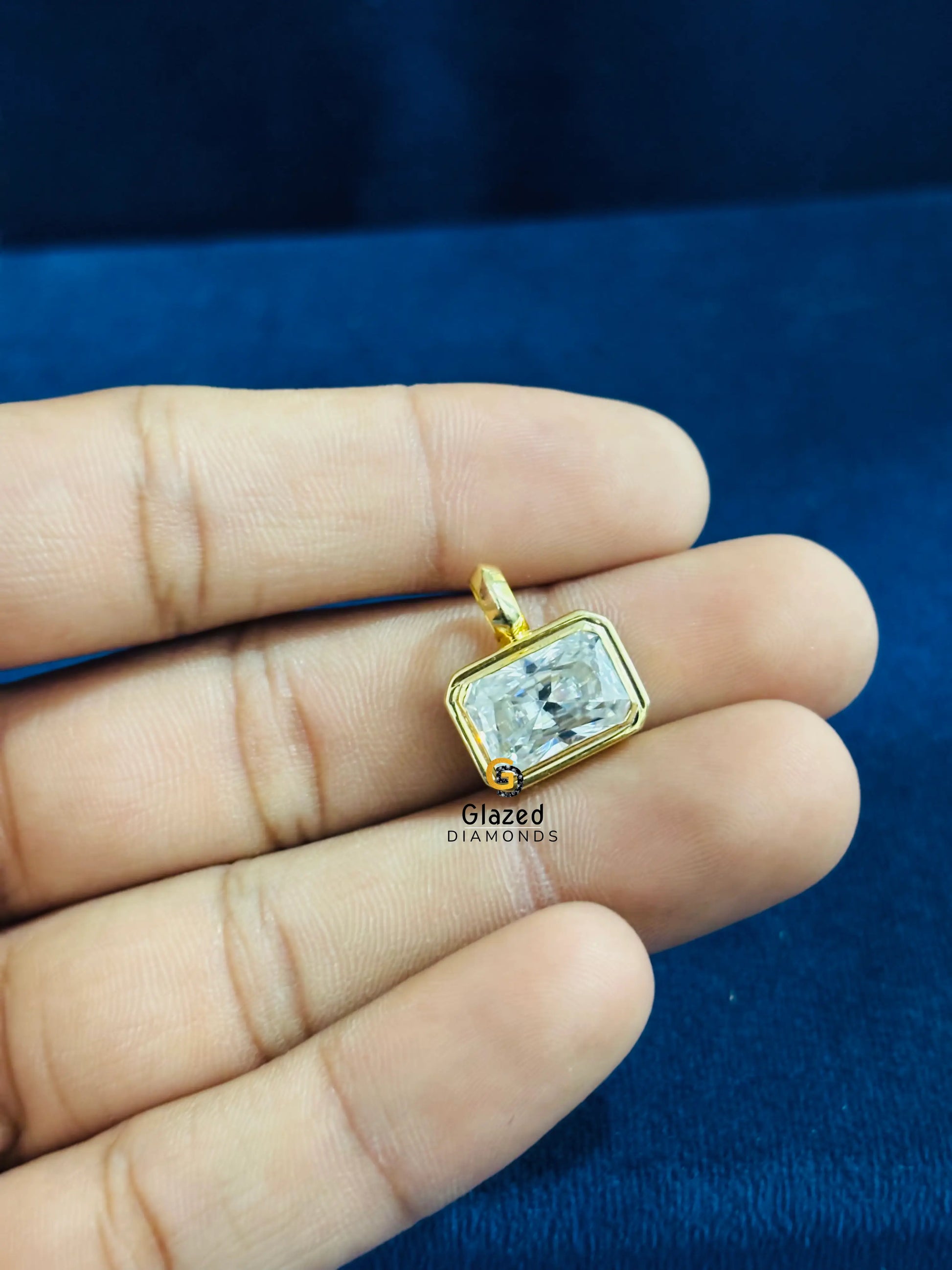 925 Silver Radiant Bezel Moissanite Pendant For Women