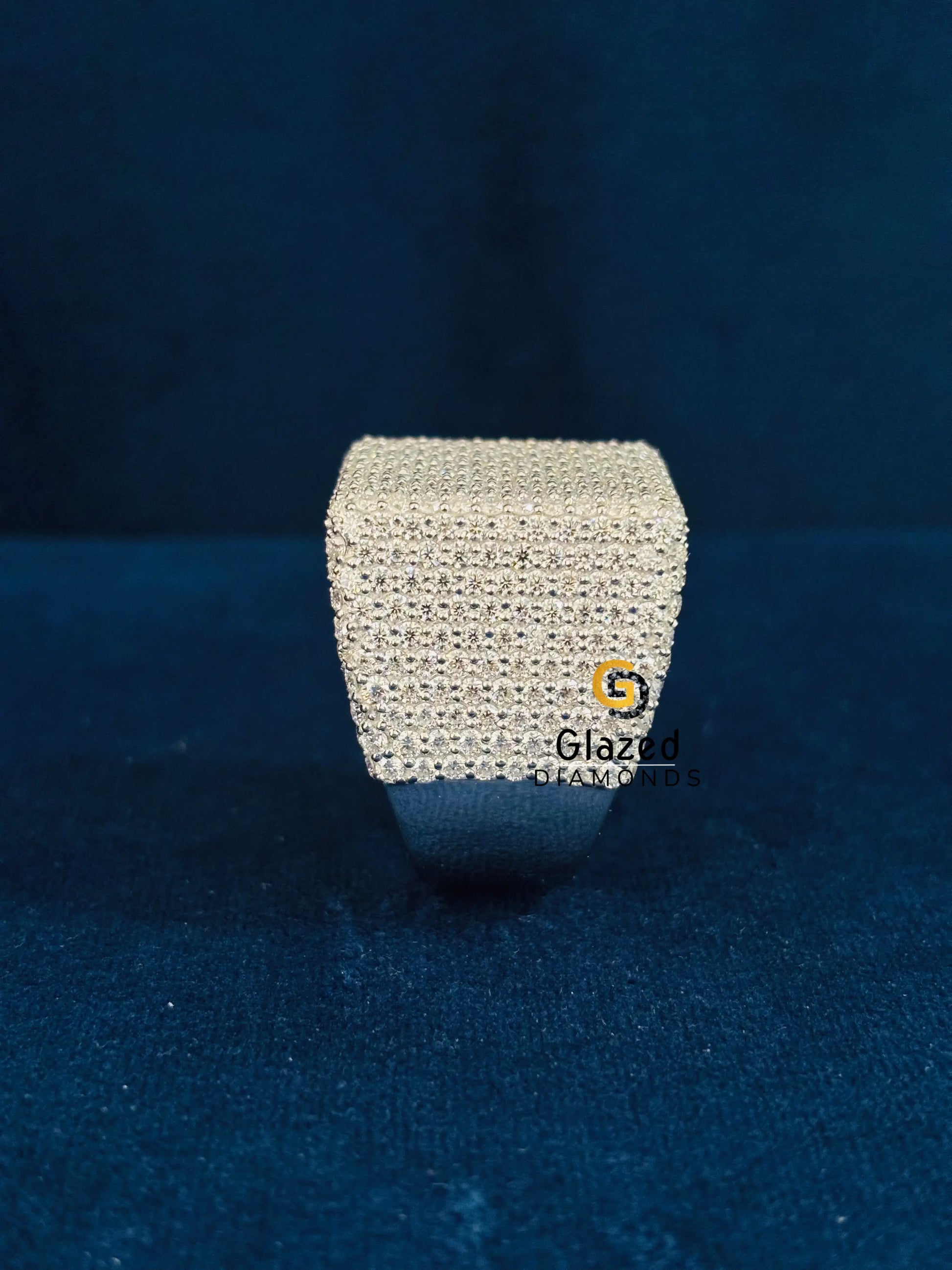 925 Silver VVS1 Moissanite Diamond Pave Setting