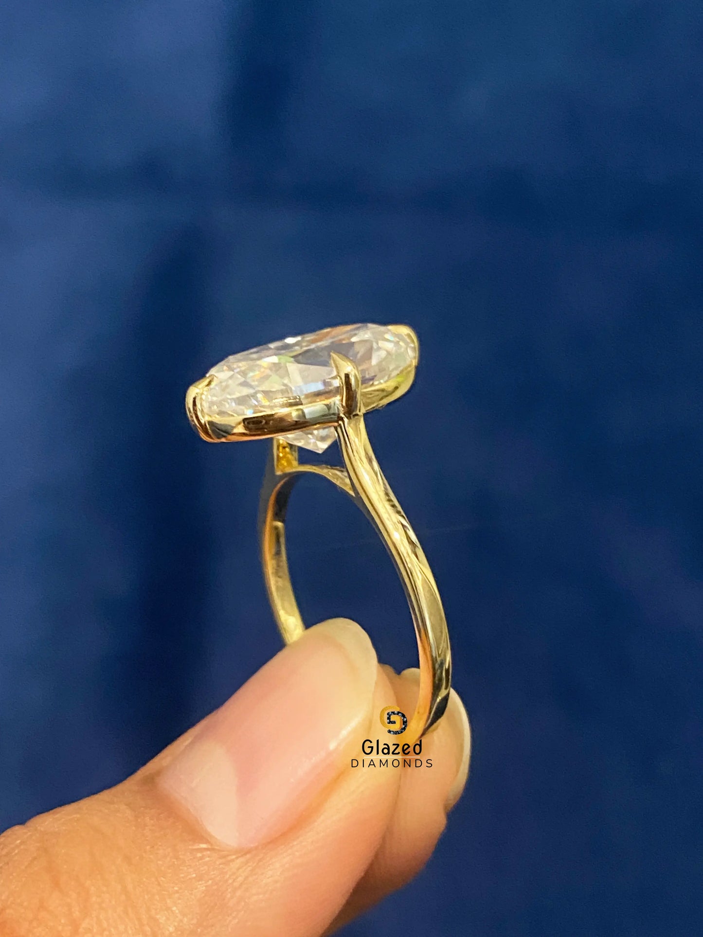 9CT Oval Cut Solitaire Moissanite Engagement Ring For Women