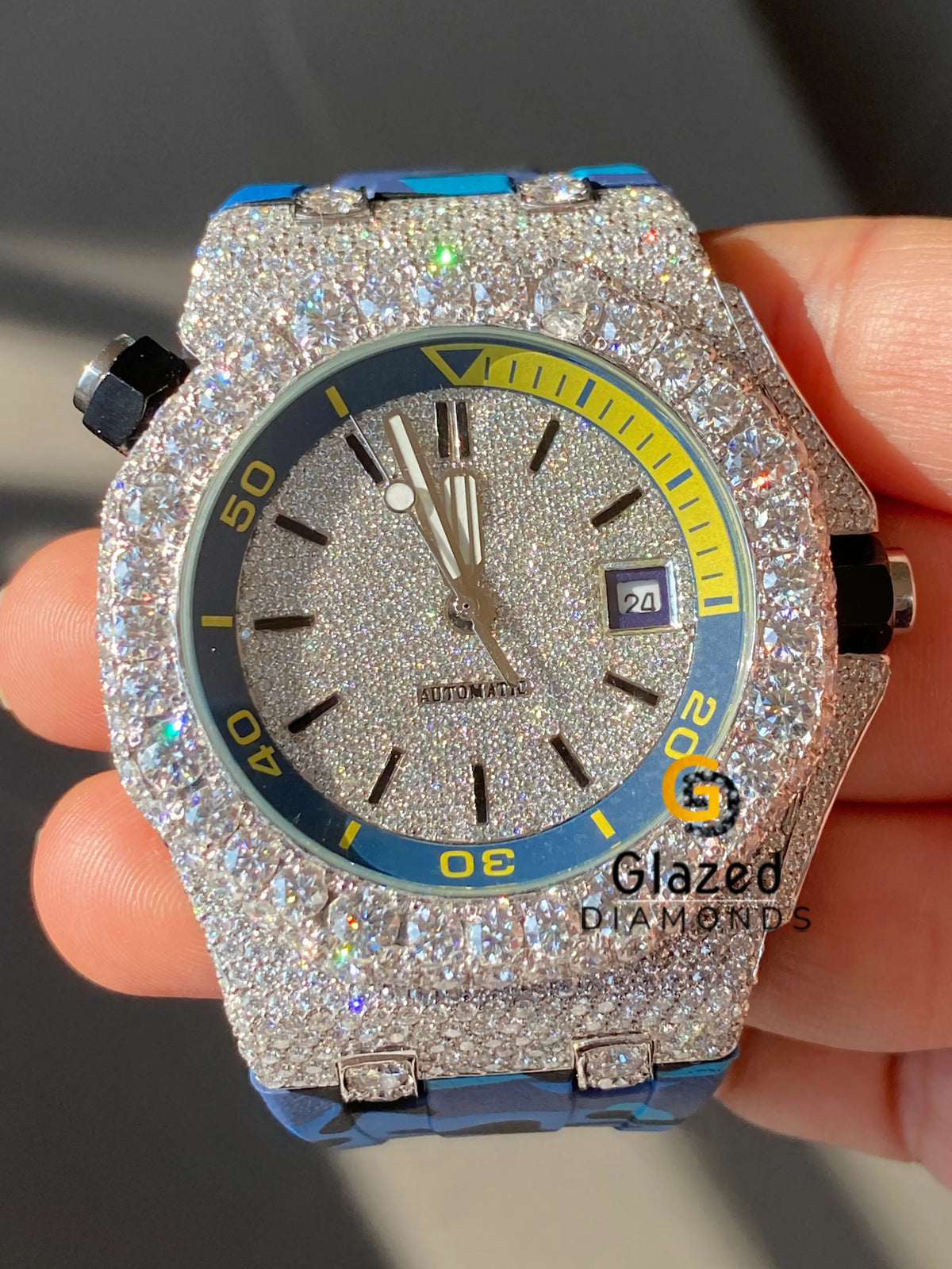 Custom Iced Out VVS Moissanite Diamond Army Silicon Band Watch For Men