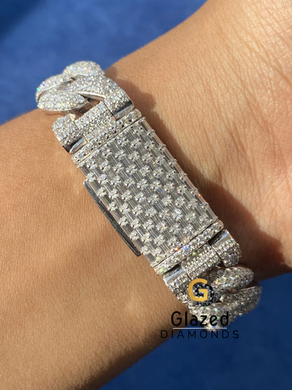 Bust Down Moissanite Cuban Link Barcelet