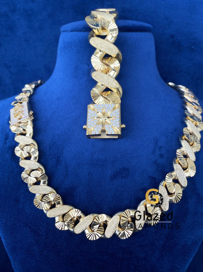 Bust Down Moissanite Dust Chain