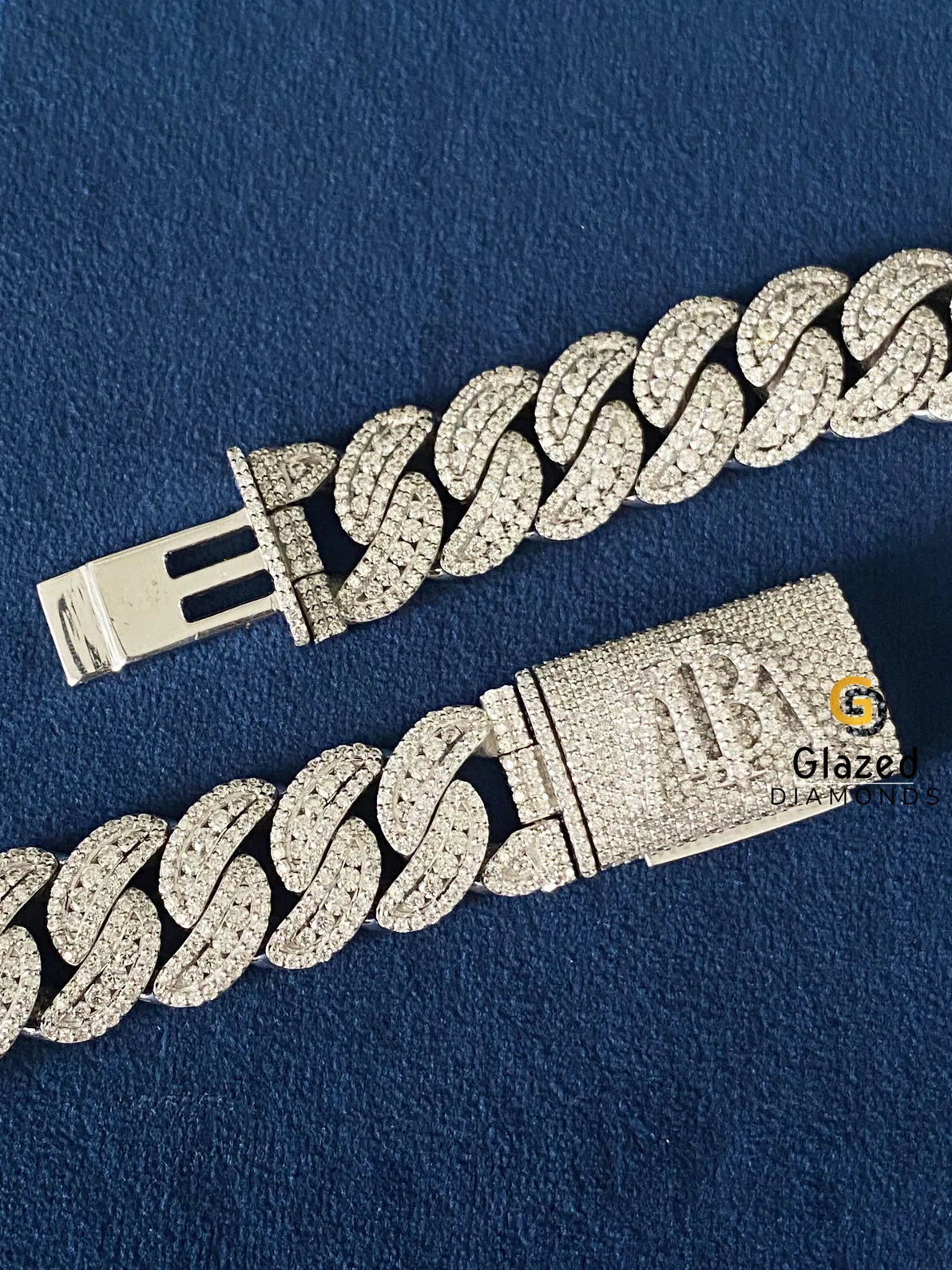 Bust Down VVs Cuban Link 18MM Round Moissanite Chain
