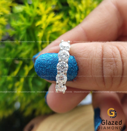 Classic Wedding Ring for Gifts