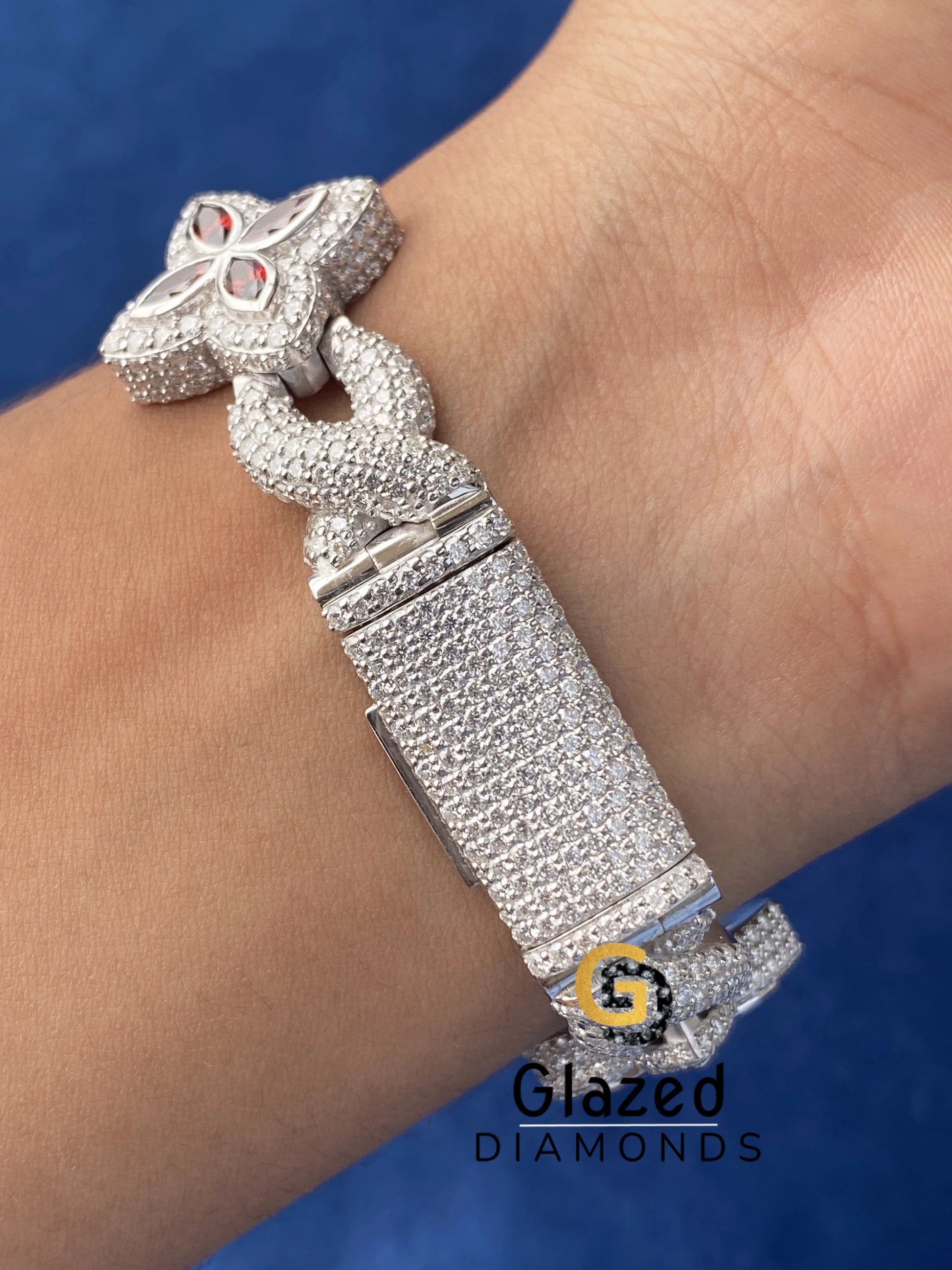 Clover Moissanite Luxury Bracelet