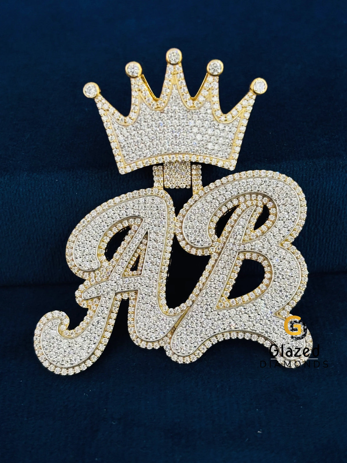 Custom Moissanite Iced Out Hip Hop Crown Pendant