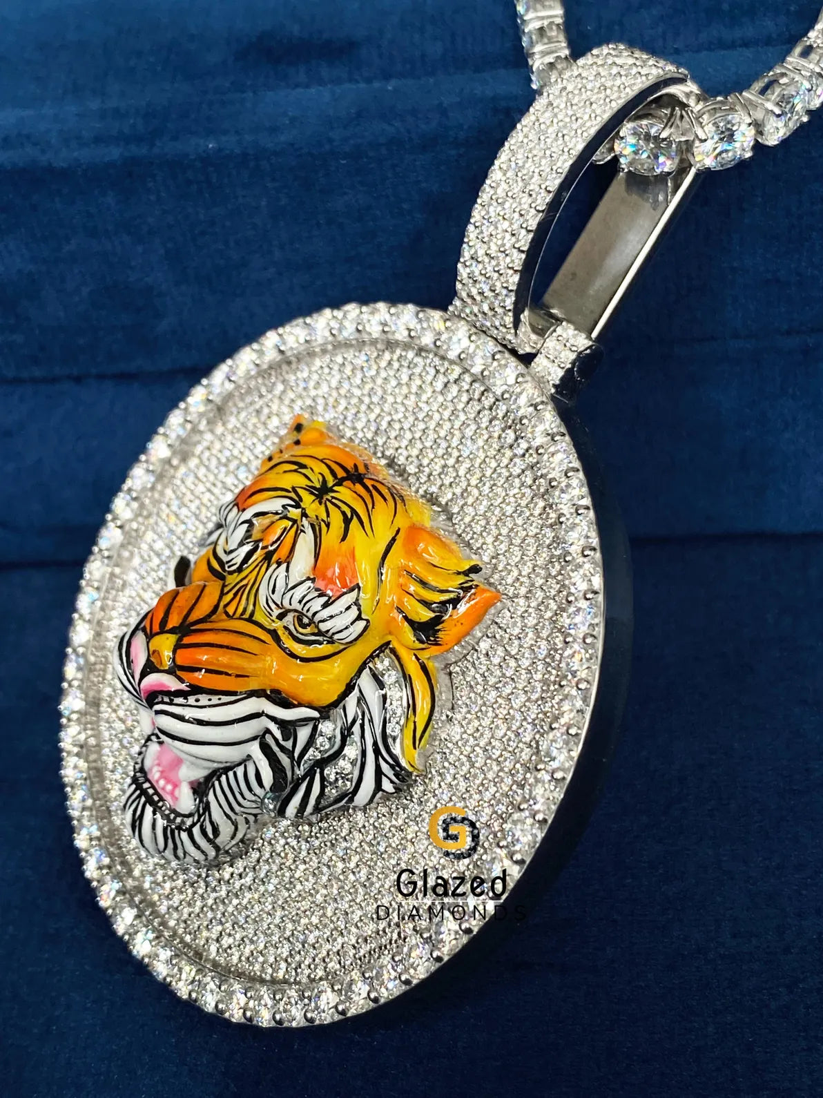 D Colorless Custom Enamel Tiger Round Moissanite Pendant