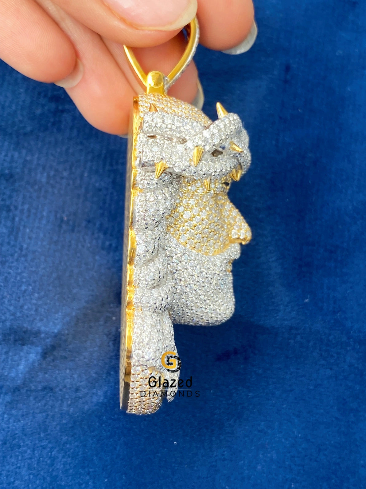Fully_Iced_Out_Jesus_VVs_Round_Moissanite_Two_Tone_Pendant