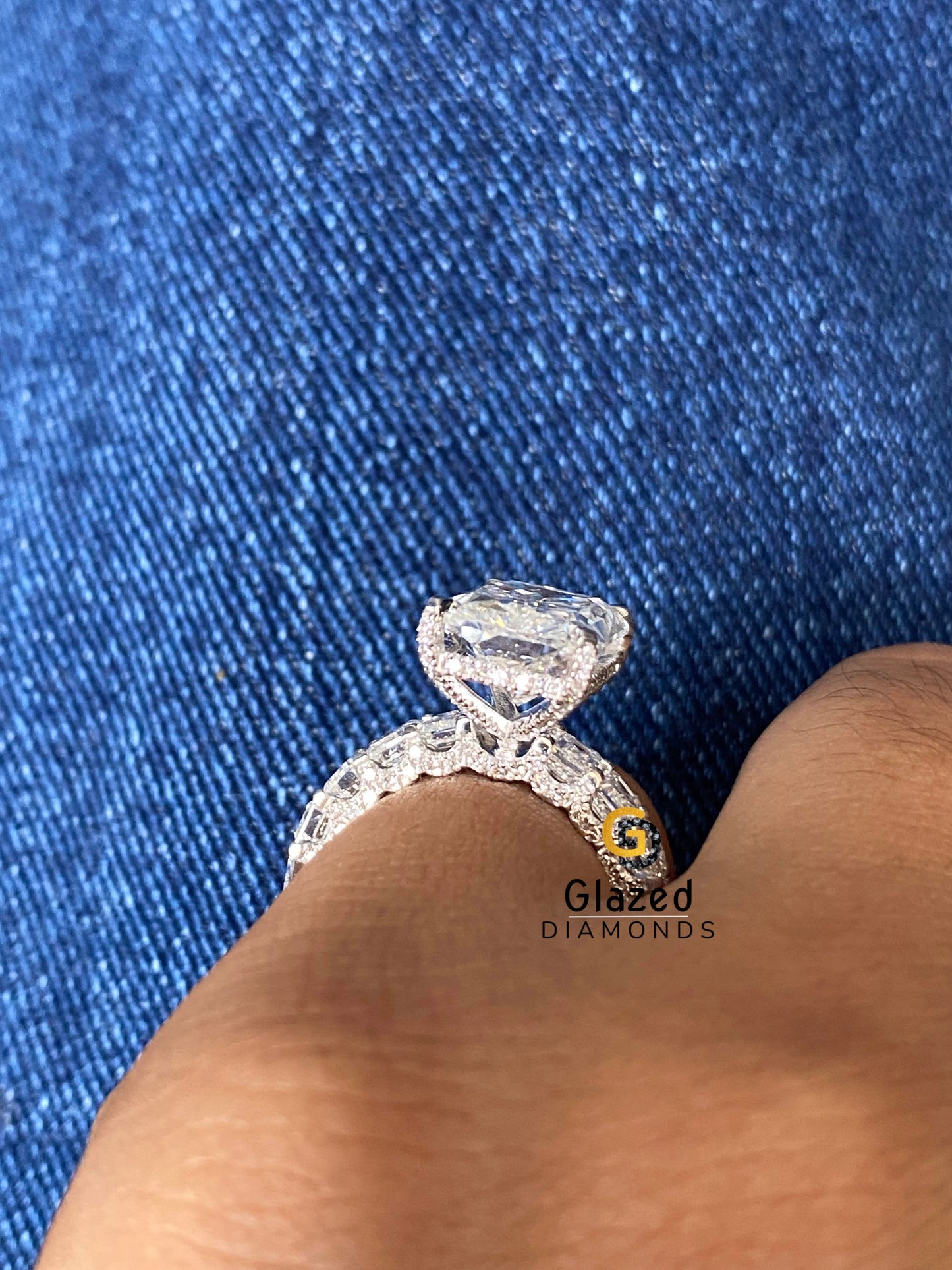 Gorgeous Radiant Cut Engagement Ring For Women