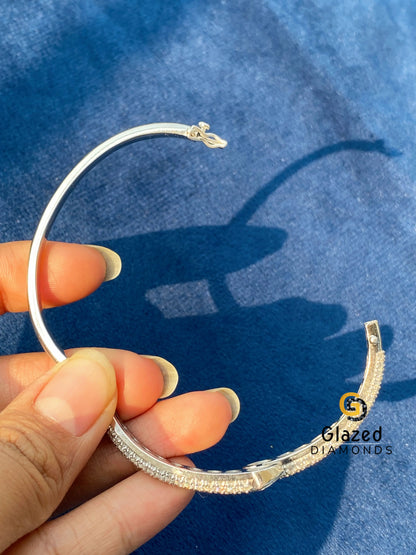 Hand Cuff Iced Out Moissanite Bracelet