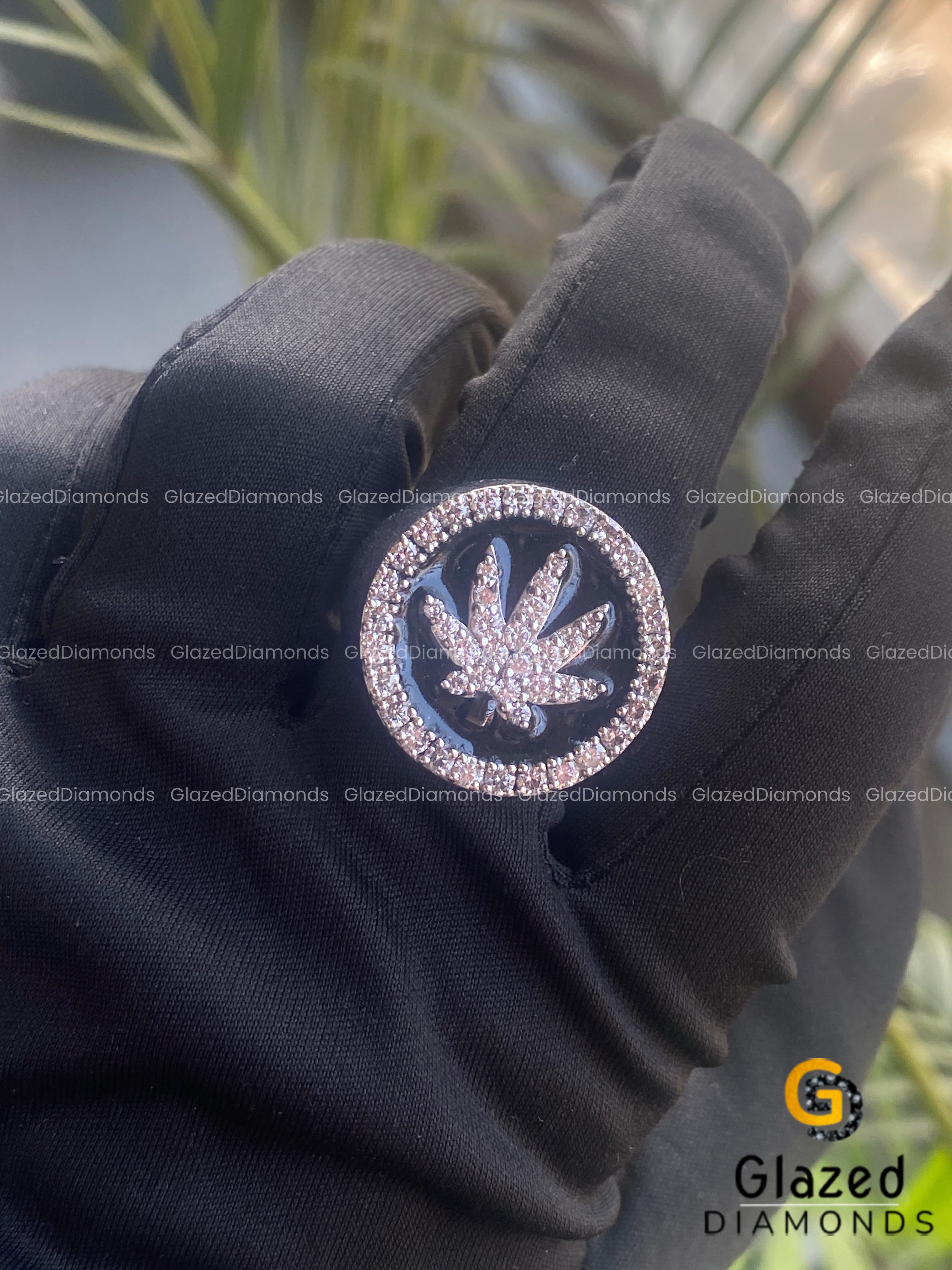 Men's Iced Moissanite Diamond Weed Marijuana Leaf Pinky Ring