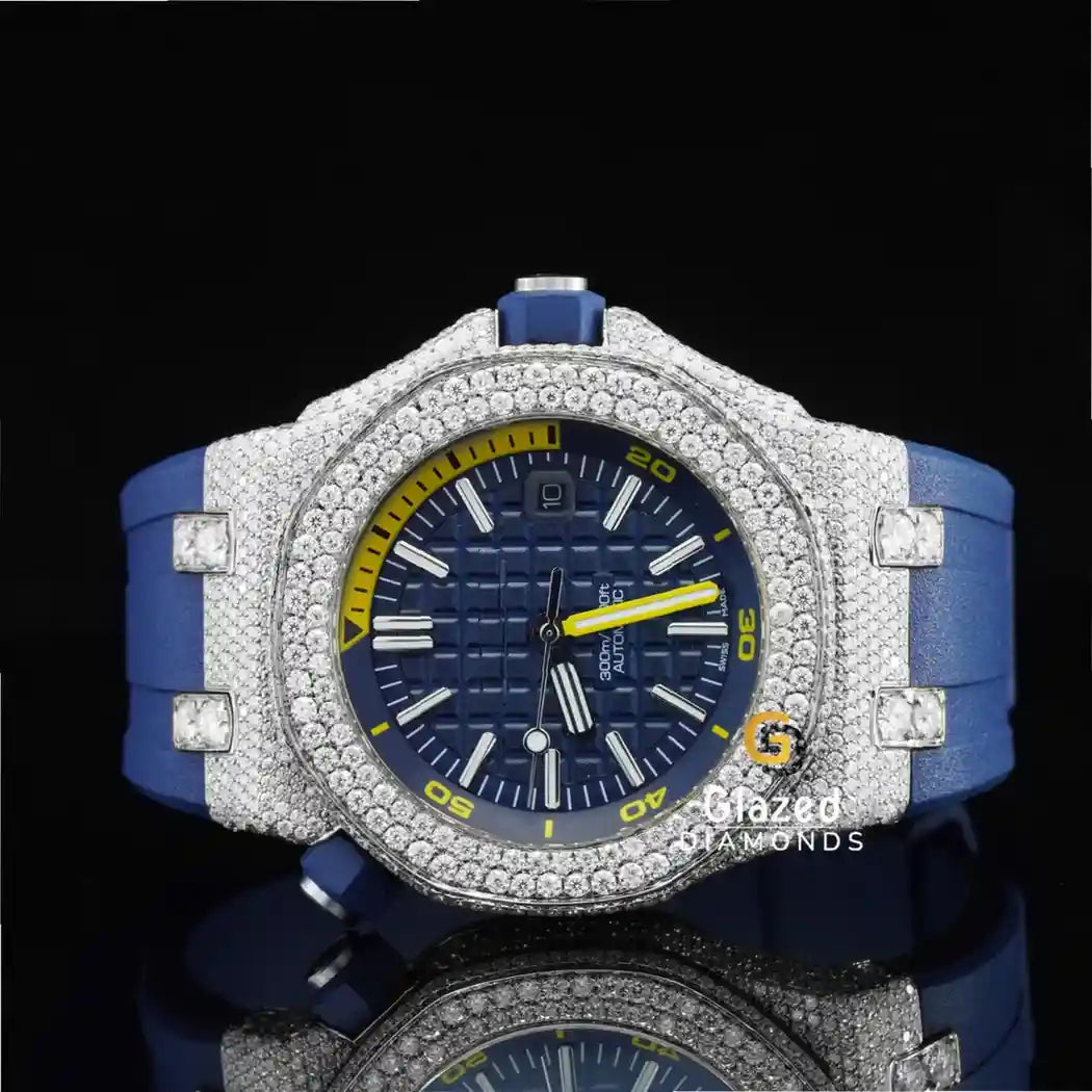Iced Out Bezel Dial Strap Watch