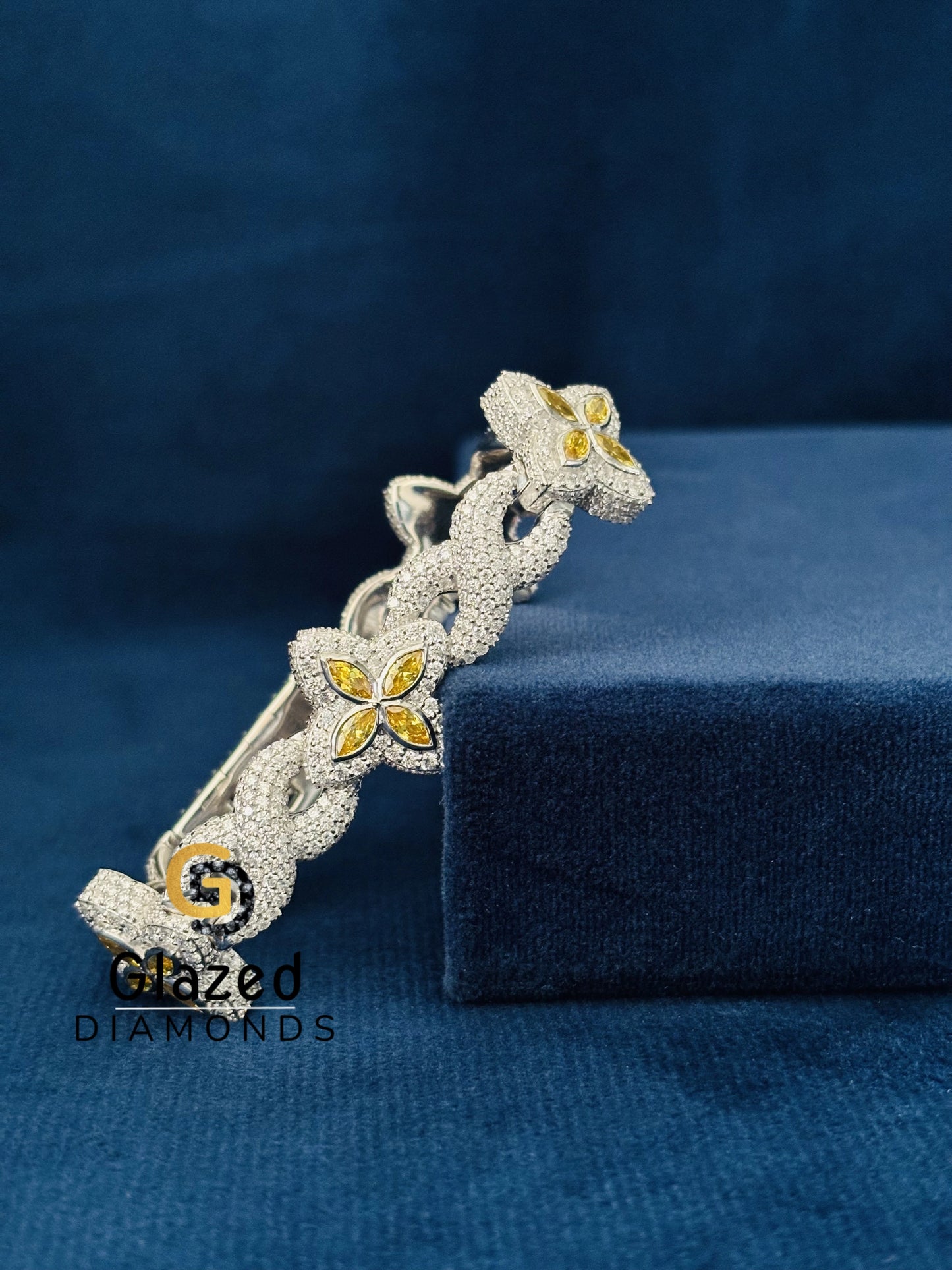 Iced Out Hip Hop Moissanite Studded Clover Bracelet