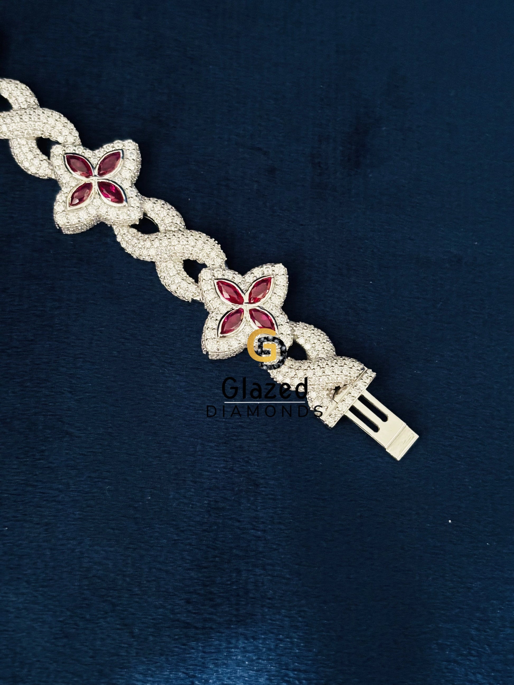 Iced Out Moissanite Studded Clover Barcelets